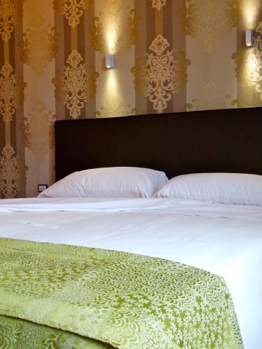 2 habitaciones comunicadas del hotel Rome Kings Suite. Foto 5