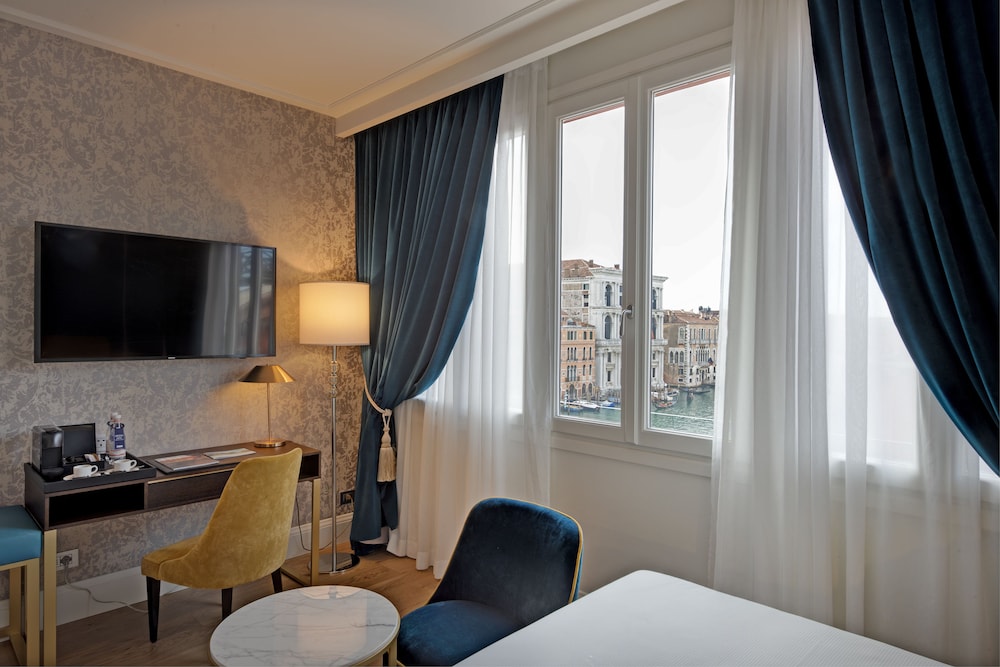 Habitación Superior (Partial Canal View) del hotel H10 Palazzo Canova
