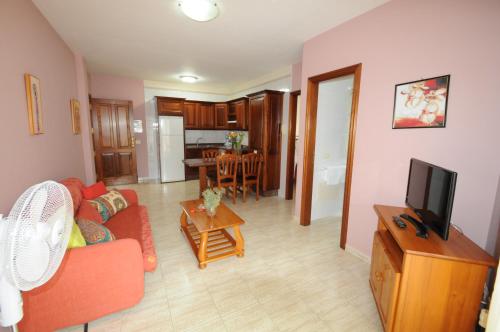 Apartamento de 1 dormitorio con terraza del hotel Edalmar. Foto 12