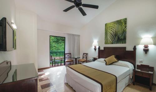Habitación Doble Estándar del hotel Riu Lupita All Inclusive