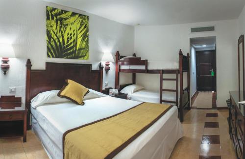 Habitación Familiar del hotel Riu Lupita All Inclusive