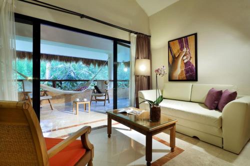 Suite Villa Romance - Junto a la piscina - Solo adultos del hotel Grand Palladium Colonial Resort and Spa All Inclusive. Foto 2