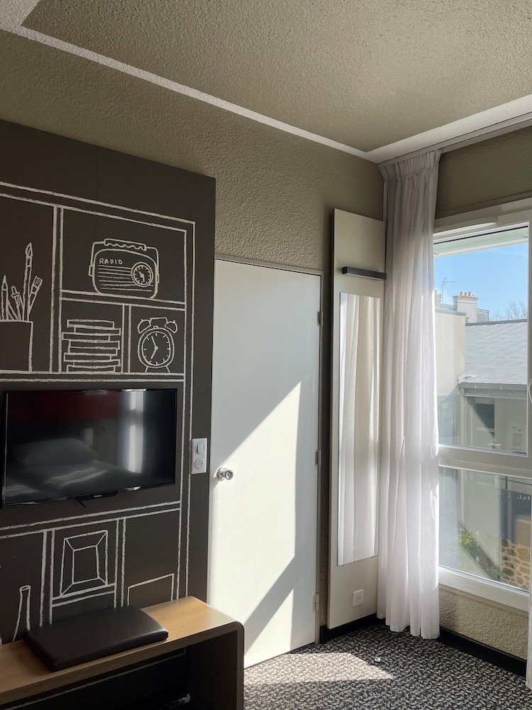 Habitación Estándar con 1 cama individual del hotel Ibis Saint Malo Plage. Foto 4