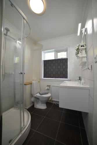 Habitación Doble con baño privado - 1 o 2 camas del hotel Klausturhof Guesthouse. Foto 6