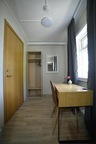 Habitación Doble con baño privado - 1 o 2 camas del hotel Klausturhof Guesthouse. Foto 7