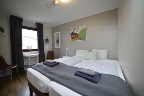 Habitación Doble Economy con 1 cama doble o 2 individuales y baño privado del hotel Klausturhof Guesthouse
