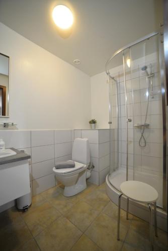 Habitación Triple con bañera del hotel Klausturhof Guesthouse. Foto 4