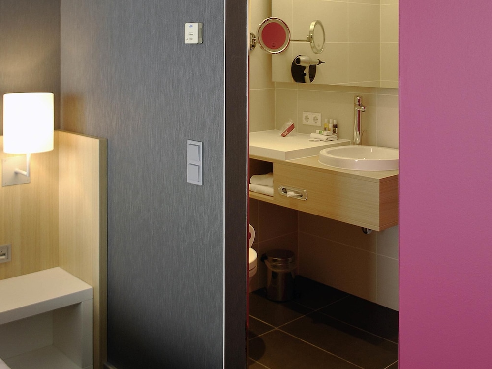 Habitación clásica, 1 cama doble del hotel Mercure Amsterdam City. Foto 5