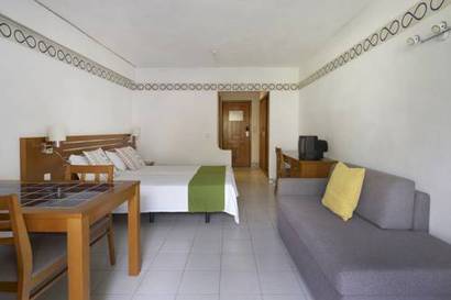 Estudio del hotel Golden Club Cabanas. Foto 7