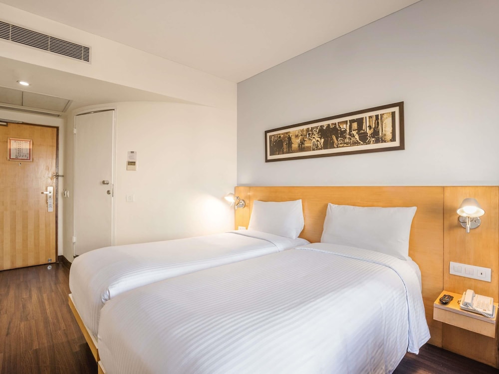 Habitación Twin Superior - Cupones gratuitos para cata de vinos del hotel Ibis Nashik. Foto 2