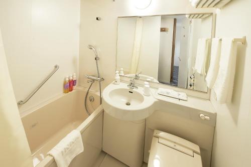 Habitación Semidoble - No fumadores del hotel Sotetsu Fresa Inn Ueno Okachimachi. Foto 2
