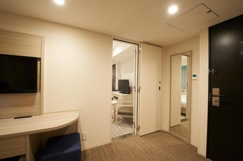 Habitación Doble Confort para no fumadores del hotel Sotetsu Fresa Inn Ginza Sanchome