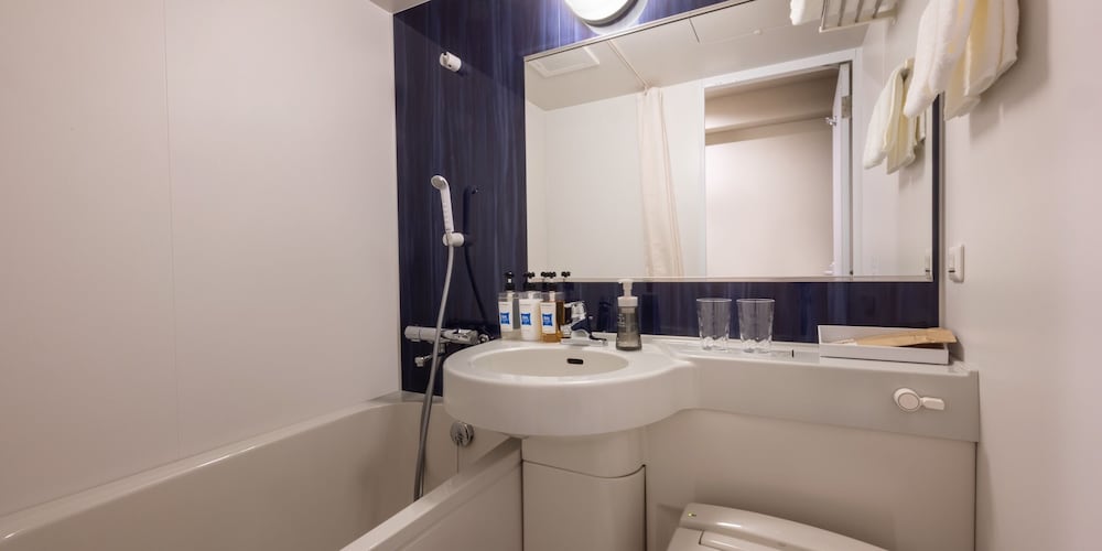 Habitación Estándar, Cama doble, No fumadores del hotel Ibis Budget Osaka Umeda. Foto 9
