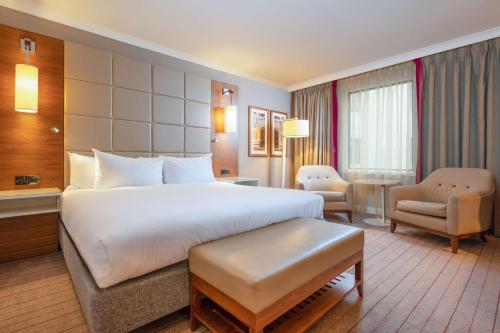 Habitación Executive con cama extragrande del hotel Hilton Cambridge City Centre. Foto 4