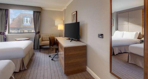 Habitación Doble Executive con 2 camas dobles del hotel Hilton Cambridge City Centre