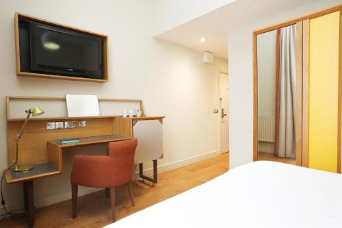 Habitación Doble del hotel Cairn. Foto 3