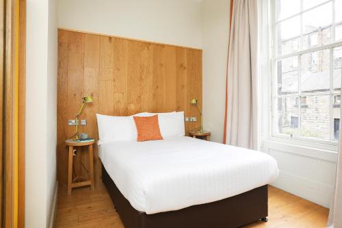 Habitación Doble del hotel Cairn. Foto 4