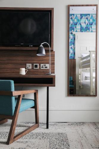 Estudio Cama Litera 1 Cama king kitchenette del hotel Cairn. Foto 3