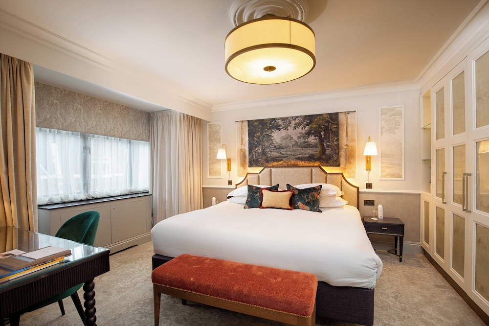 Suite de lujo del hotel The Capital , Apartments and Townhouse
