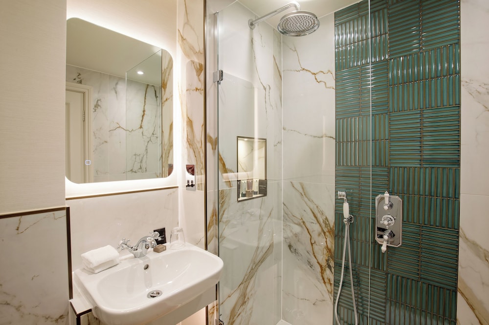 Suite de lujo del hotel The Capital , Apartments and Townhouse. Foto 3