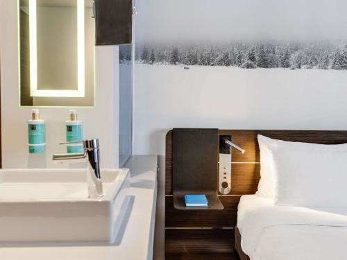 Habitación Executive - 1 cama grande del hotel Novotel London Tower Bridge. Foto 4