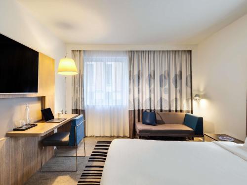 Habitación Estándar - 1 cama grande del hotel Novotel London Tower Bridge. Foto 2