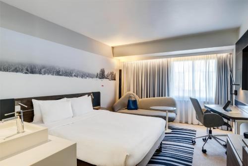 Habitación Executive - 1 cama grande del hotel Novotel London Tower Bridge. Foto 8