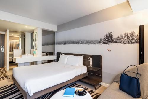 Habitación Executive - 1 cama grande del hotel Novotel London Tower Bridge. Foto 9