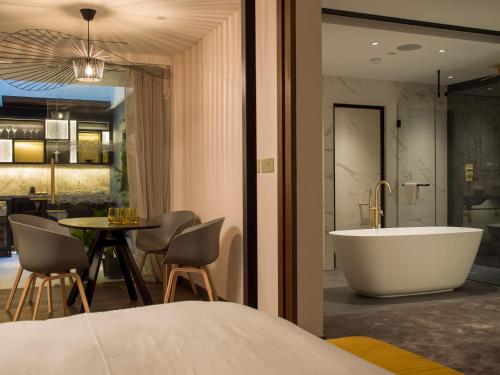 Suite Signature del hotel Middle Eight. Foto 5
