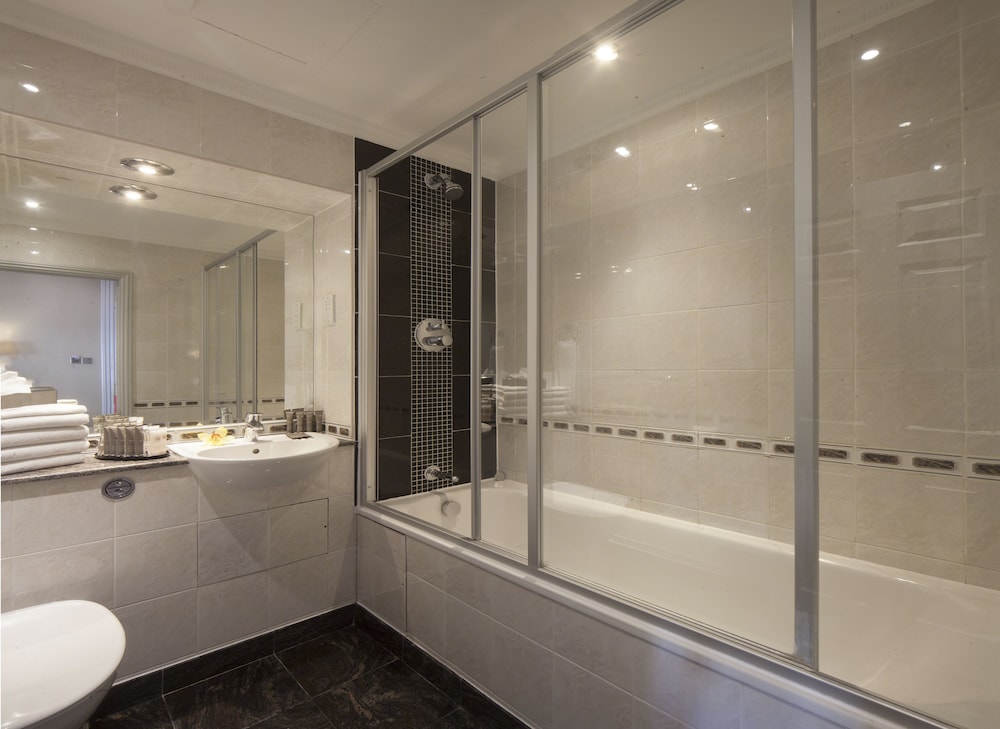 Habitación superior con 2 camas individuales del hotel Gem Strathmore. Foto 5