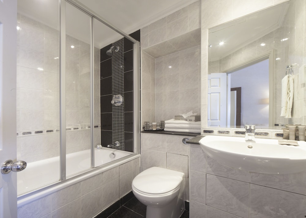 Habitación superior con 2 camas individuales del hotel Gem Strathmore. Foto 6