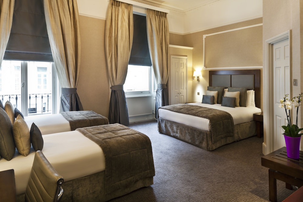 Habitación triple del hotel Gem Strathmore. Foto 1