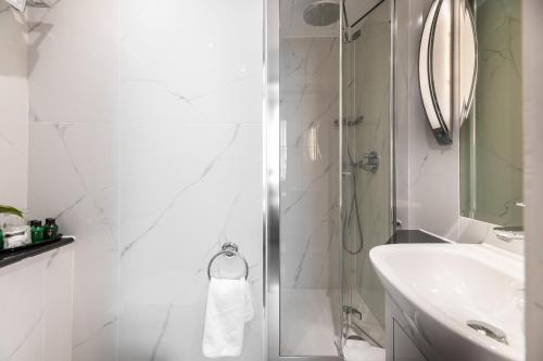 Habitación Individual del hotel Gem Langham Court. Foto 2