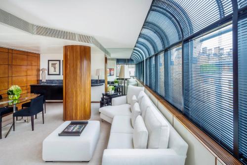 Suite Executive - Cama extragrande del hotel Como The Halkin. Foto 3