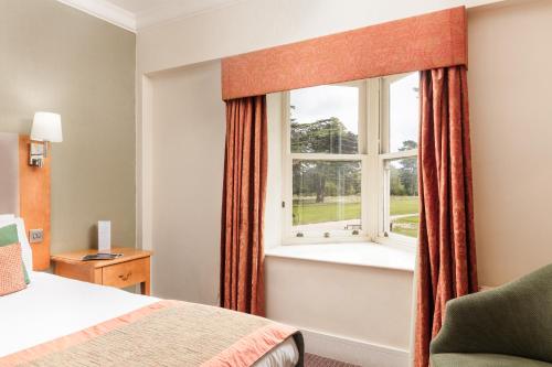 Habitación Doble - 2 camas del hotel Coulsdon Manor and Golf Club. Foto 4