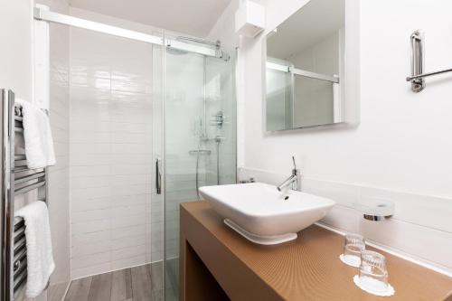 Habitación Doble Executive del hotel Coulsdon Manor and Golf Club. Foto 9