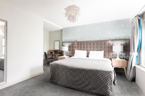 Habitación Doble Executive del hotel Coulsdon Manor and Golf Club. Foto 10