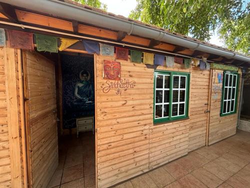 Habitación Individual Estándar con baño compartido del hotel Los Duendes Del Sur. Foto 2