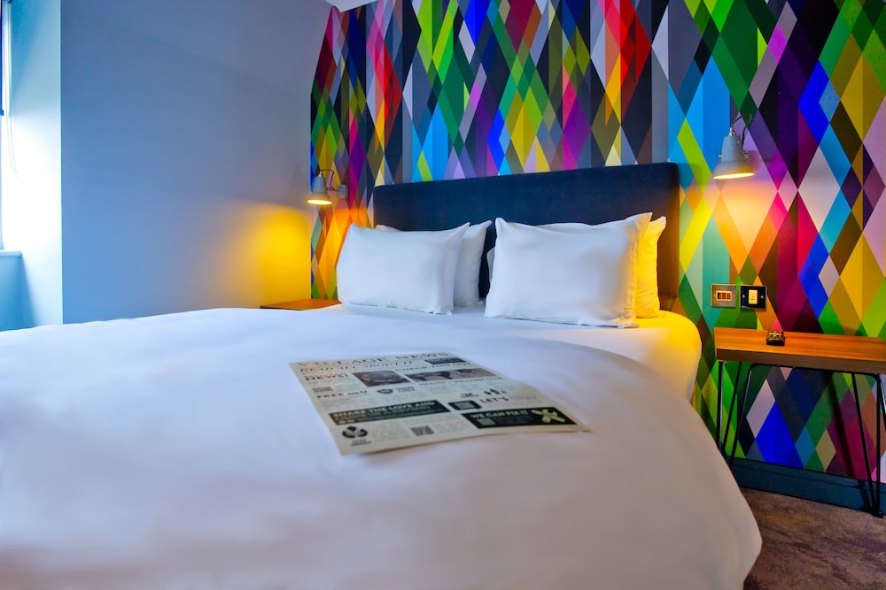 Habitación Doble del hotel Village Manchester Hyde. Foto 1