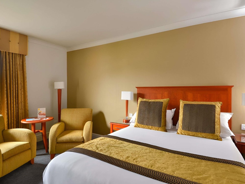 Habitación Privilegio con 1 cama King Size del hotel Mercure Manchester Norton Grange and Spa. Foto 4