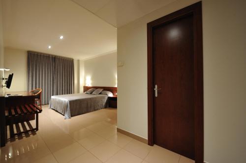 Habitación Doble Deluxe del hotel Els Noguers. Foto 3