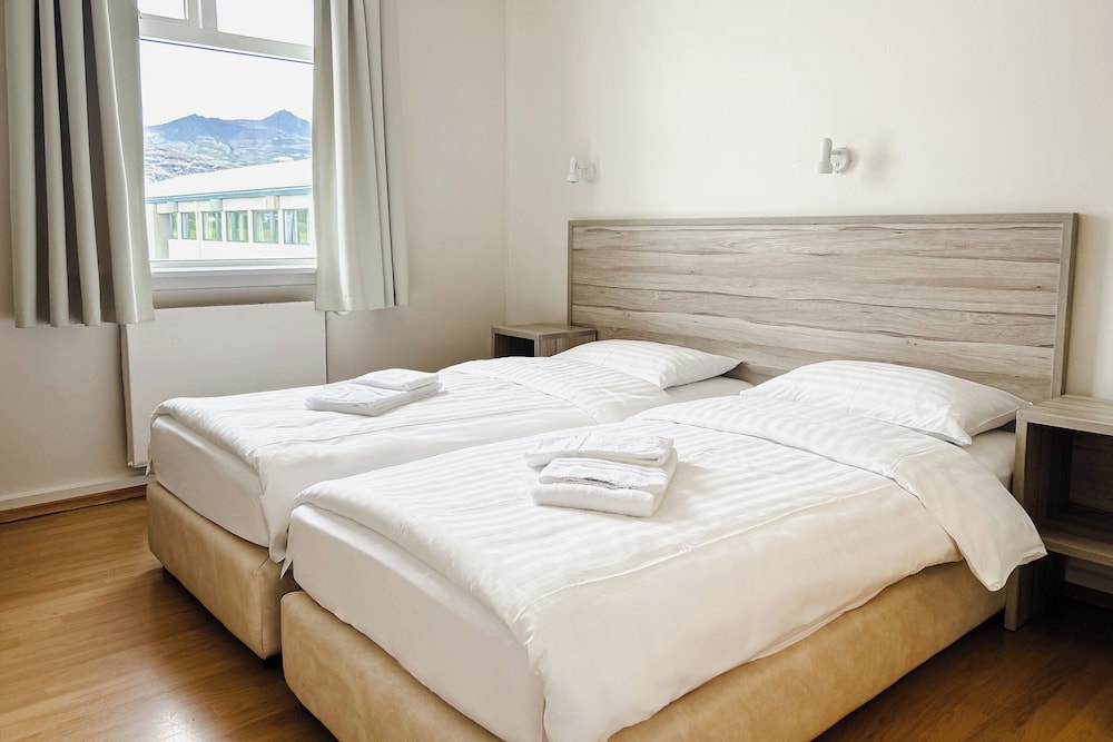 Habitación económica con 1 cama doble o 2 individuales, baño compartido del hotel Jökull. Foto 3