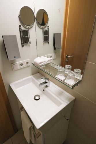 Habitación Doble Superior - 1 o 2 camas del hotel Laki. Foto 3