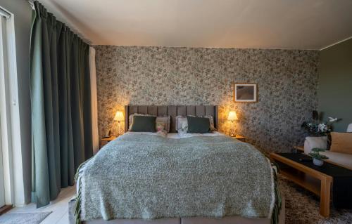 Suite Junior con terraza del hotel Laki. Foto 13