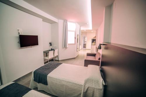 Estudio interior del hotel Mannix Urban Apartments. Foto 2