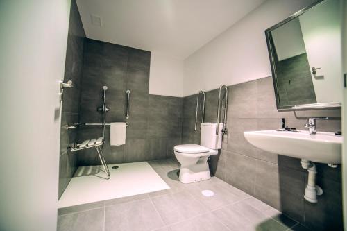 Estudio Interior adaptado para personas de movilidad reducida del hotel Mannix Urban Apartments. Foto 1