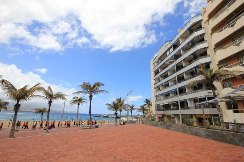 Apartamento con terraza y vistas al mar del hotel Don Carlos. Foto 8