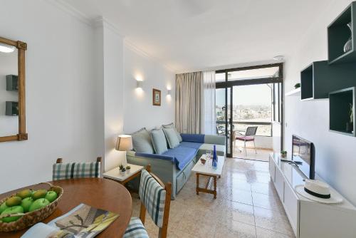Apartamento Estándar con terraza y vistas al mar del hotel Don Carlos. Foto 17