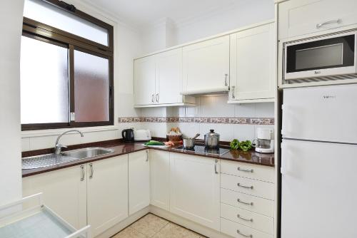 Apartamento Estándar con terraza y vistas al mar del hotel Don Carlos. Foto 19