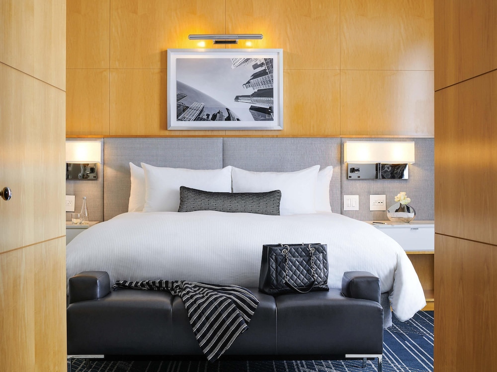 PRESTIGE SUITE 1 CAMA KING del hotel Sofitel Chicago Magnificent Mile